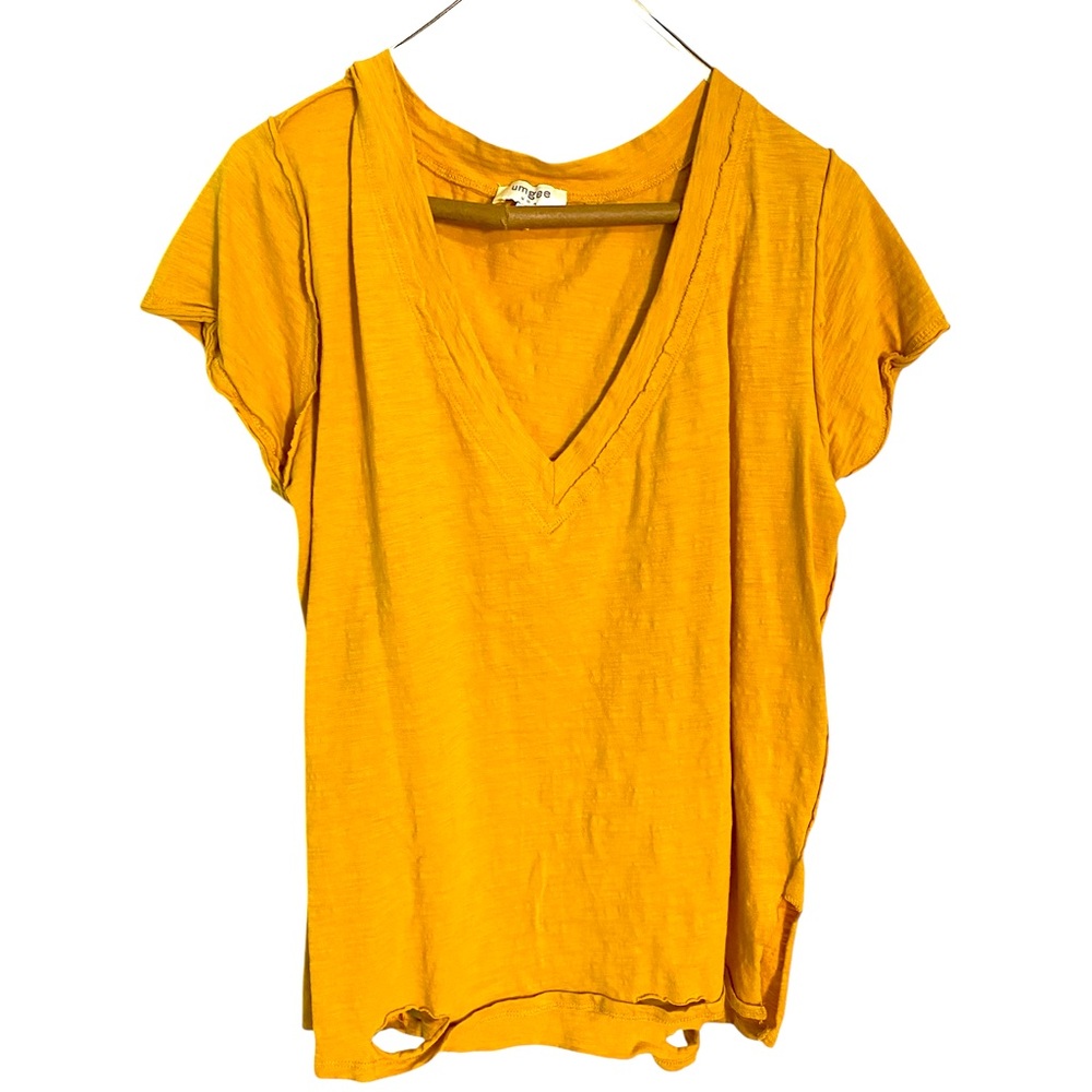 Umgee Women's Mustard V-Neck distressed Top